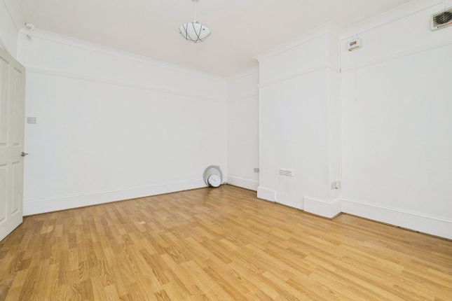 49, Church Avenue, London photo 4