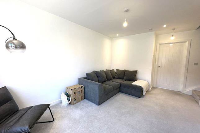6 Penny Lane, Leicester photo 2