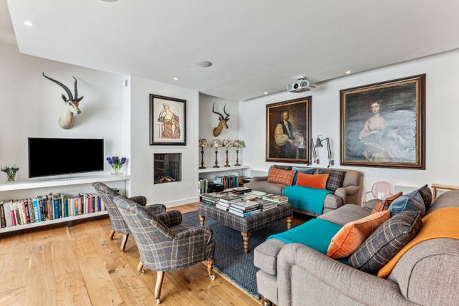 18, Albert Terrace Mews, London photo 3