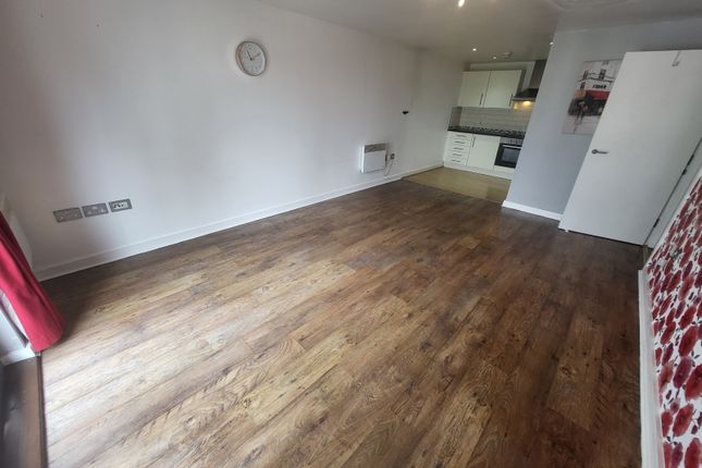 Life 53 99 Greenheys Lane West, Hulme, Manchester photo 3
