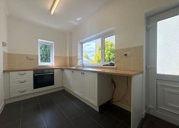 46 Harford Street, Tredegar photo 3