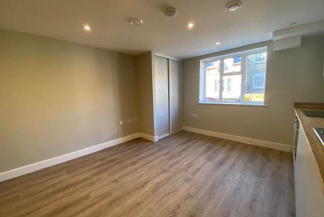 Flat 3 Essex House, 71 Regent Street, Cambridge photo 3
