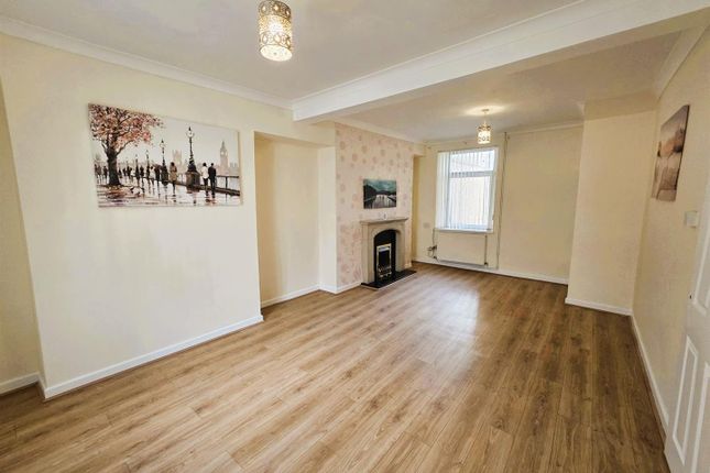 2, Llandafen Road, Llanelli photo 2