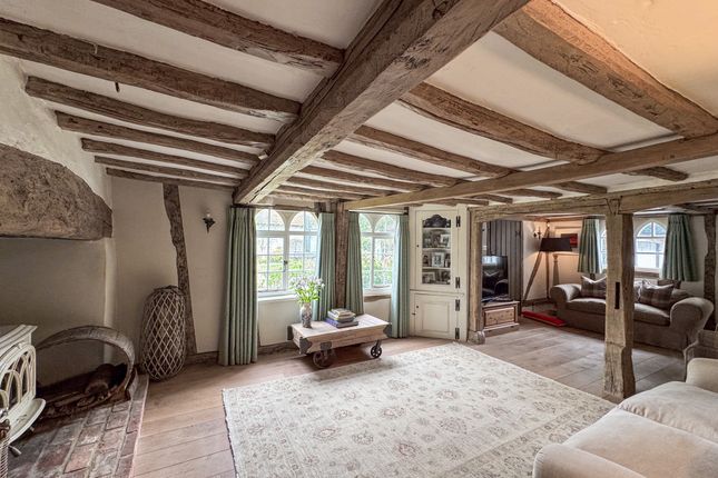 Yew Tree Cottage, School Lane, Colchester photo 3