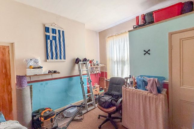 303, Spring Bank West, Hull photo 5