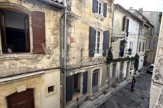 Town house for sale in Arles, 13200, France