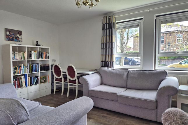 13, Victoria Court, Portishead photo 2