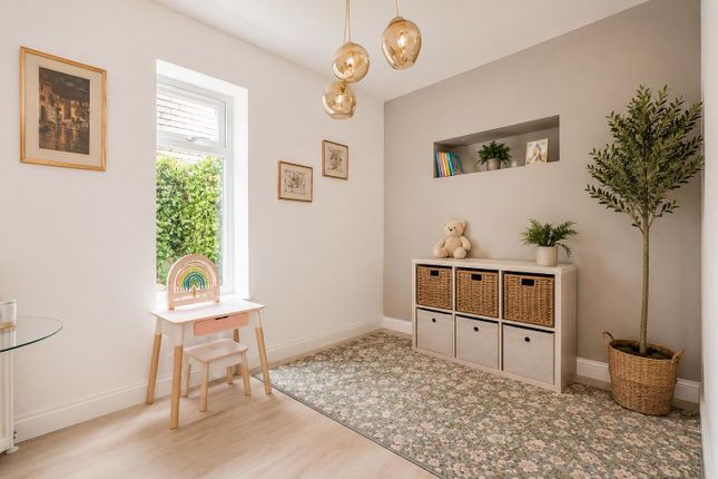 29, Martins Drive, Hertford photo 4