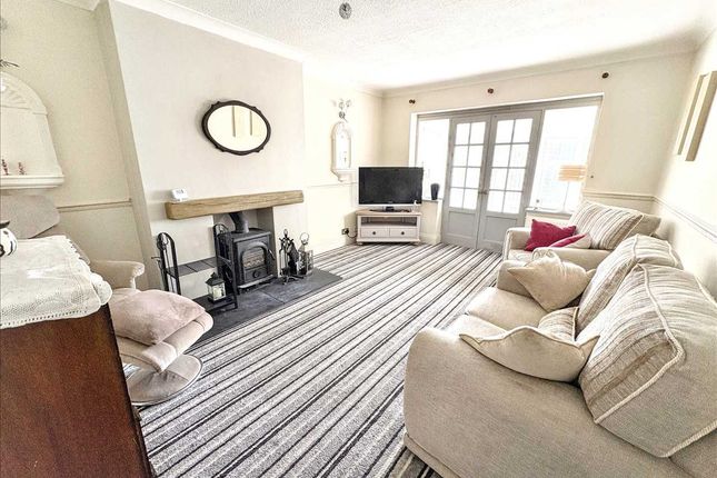 118, Abbey Road, Kirkby In Ashfield photo 4