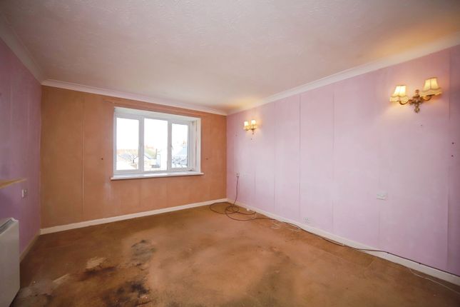 Flat 35, Bishops Court,, North Street, Somerset photo 4