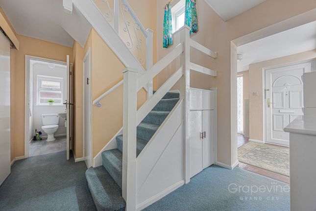 35, St. Patricks Avenue, Reading photo 4