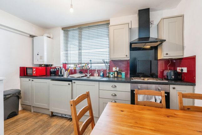 Flat for sale in Clarence Gardens, London