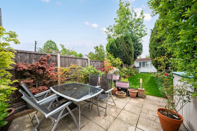 9, Wilfred Street, Surrey photo 4