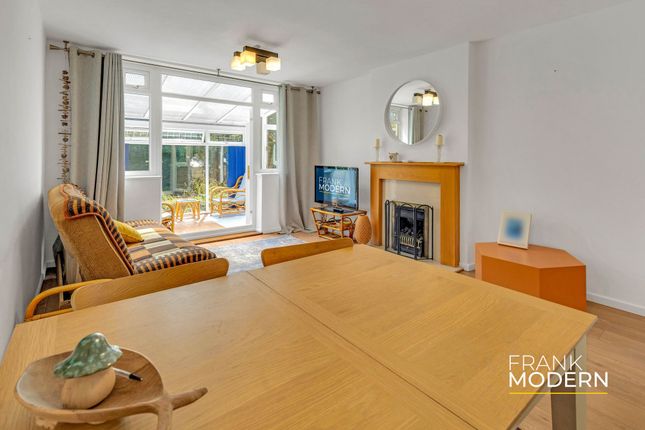 8 Church Road, Huntingdon photo 3