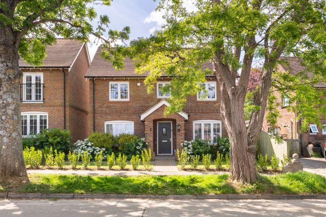 Charlwood Drive-20.Jpg