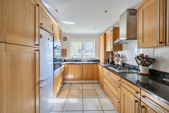 Flat 2, Mansion House, 48A, Murray Road, Northwood photo 4