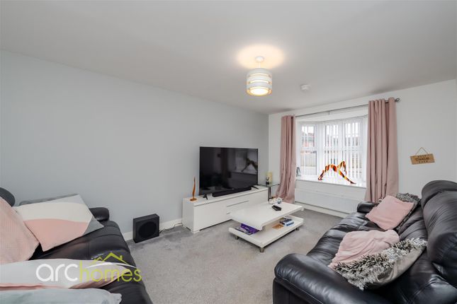 3, Farmers Meadow, Golborne photo 2