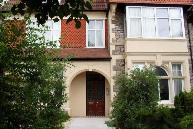 5 Trewartha Park, Weston photo 2