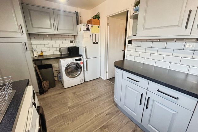 19, Mareham Close, Bracebridge Heath photo 4