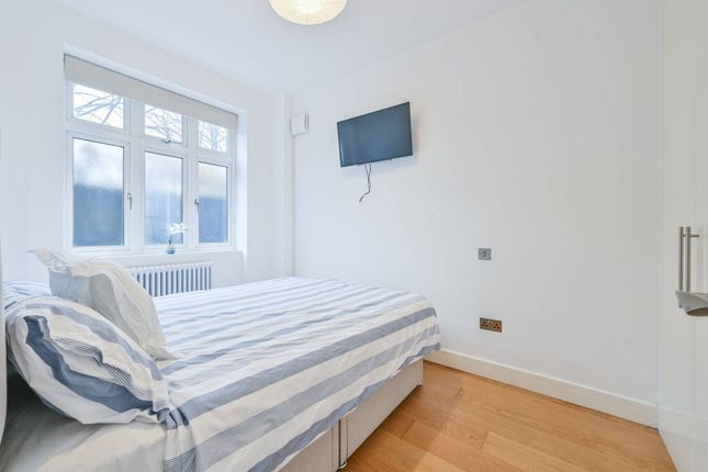 Flat for sale in Grove Hall Court, St John's Wood, London