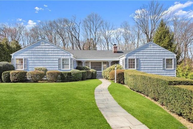 Thumbnail Property for sale in 51 Wildwood Road, Scarsdale, New York, United States Of America