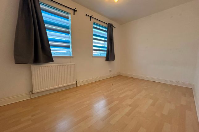 32, Clydebank Road, PORTSMOUTH photo 5