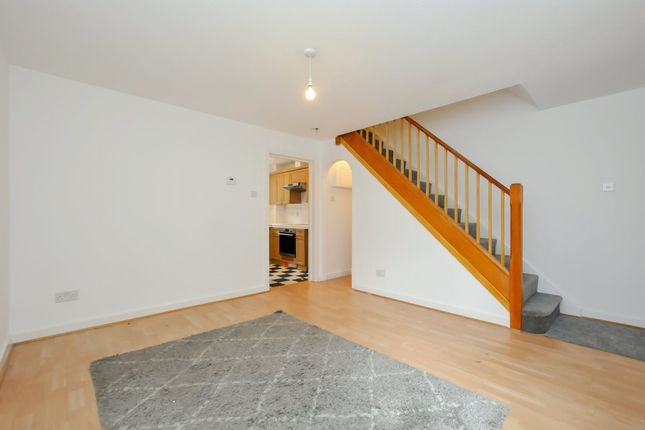 10 Royal Close, Manor Road, Stoke Newington photo 2