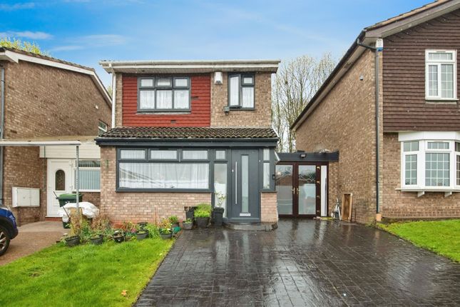 Link-detached house for sale in St. Christopher Close, West Bromwich