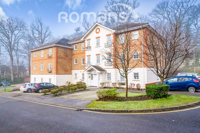 Thumbnail Flat to rent in Markham Court, Camberley