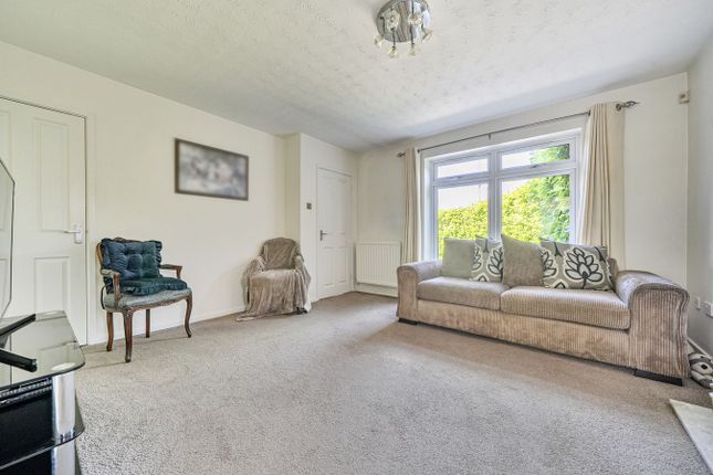 1, Churchill Way, Shefford photo 4