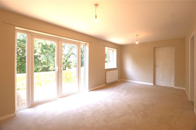 41, Laurel Close, Wimborne photo 2