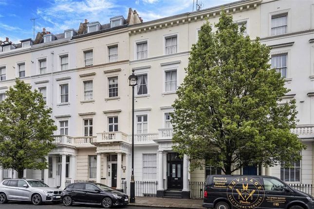 Flat for sale in Claverton Street, London