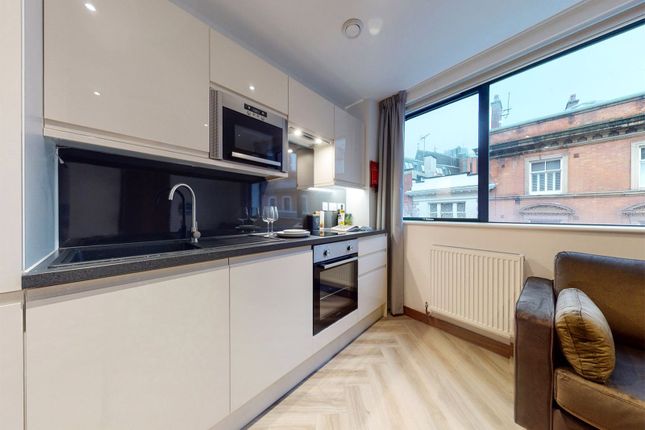 Live Oasis Deansgate John Dalton Street, Manchester photo 3