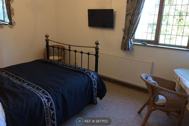 Lodge, Gatehouse Lodges Cadeby Lane, Cadeby, Nuneaton photo 5