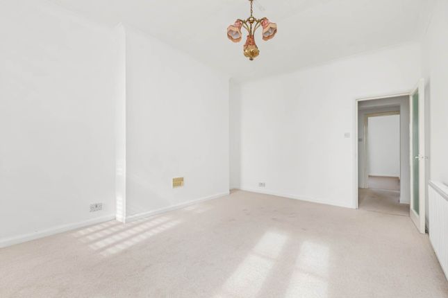 Victoria Terrace, Hove photo 5