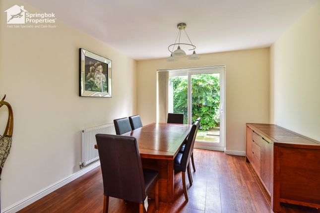 74, Cloughwood Way, Stoke-on-Trent photo 4
