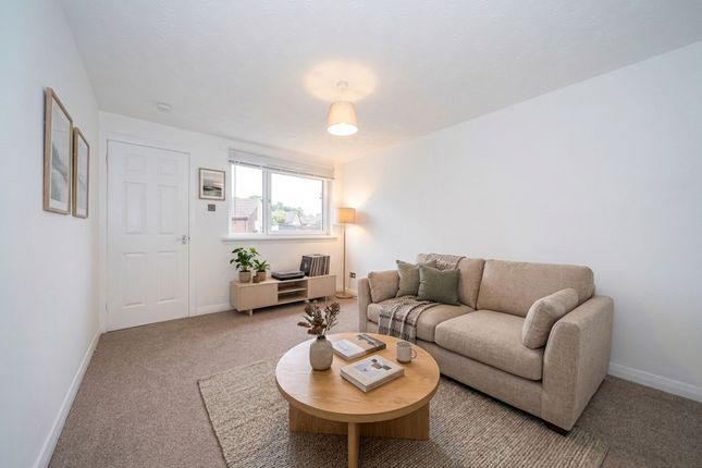 8 Park Place, Livingston photo 3