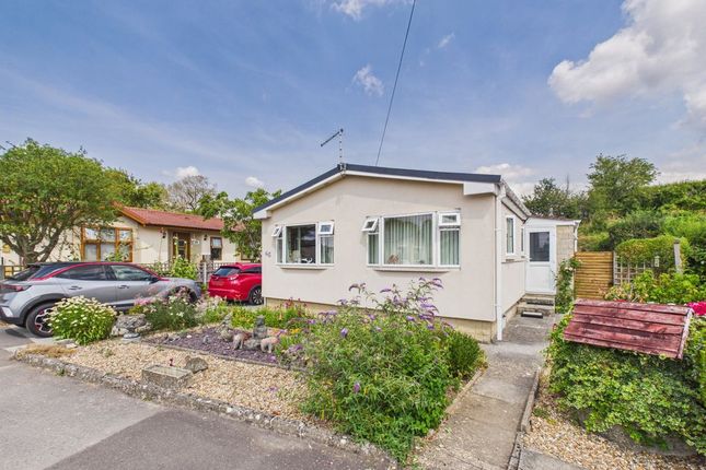 2-bed caravan on 46, Primrose Hill, Somerton, £115,000