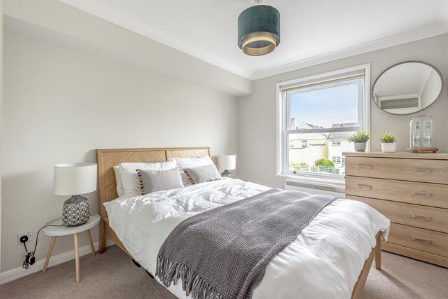 4 Taw Court, Litchdon Street, Barnstaple photo 4