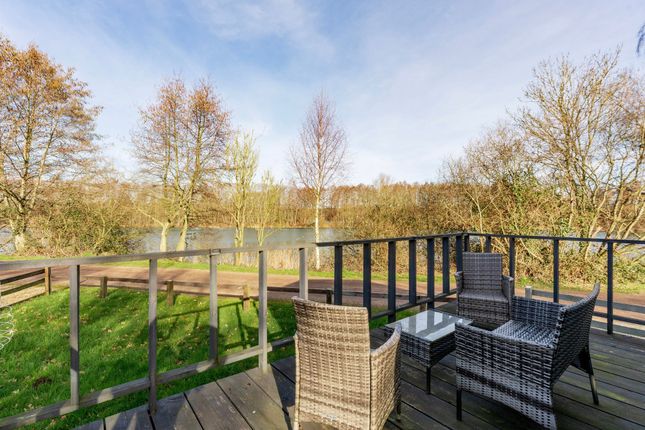 109 Pentney Lakes Common Road, Kings Lynn photo 2