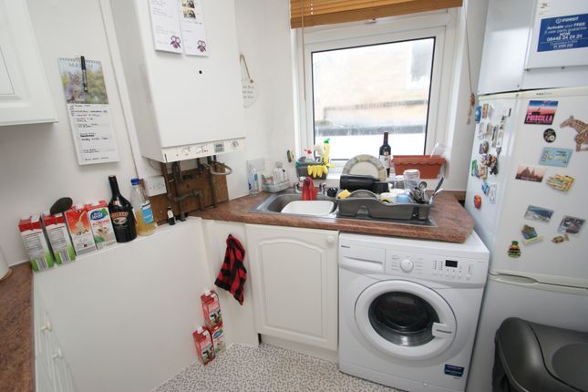 Flat 26, The Hexagon, Andover photo 3
