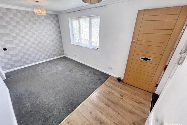 3, Repton Close, Luton photo 3