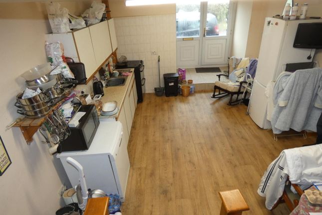 2 Carr Farm, Lodge Lane, Lytham St. Annes photo 4