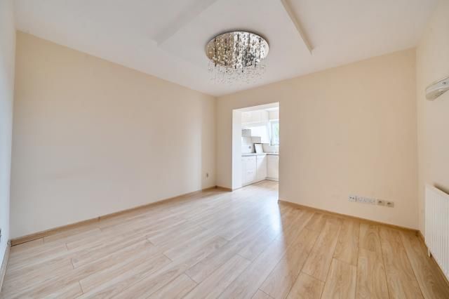 Flat 10 Rose Court,, Chessmount Rise, Chesham photo 4