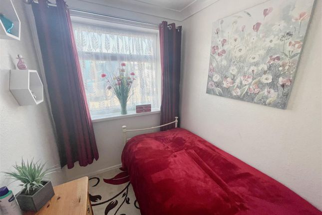 Chalet 192, Sandown Bay Holiday Centre, Yaverland Road, Sandown photo 4