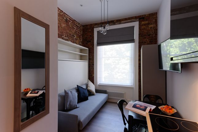 Studio to rent in 25 Linden Gardens, Notting Hill, London