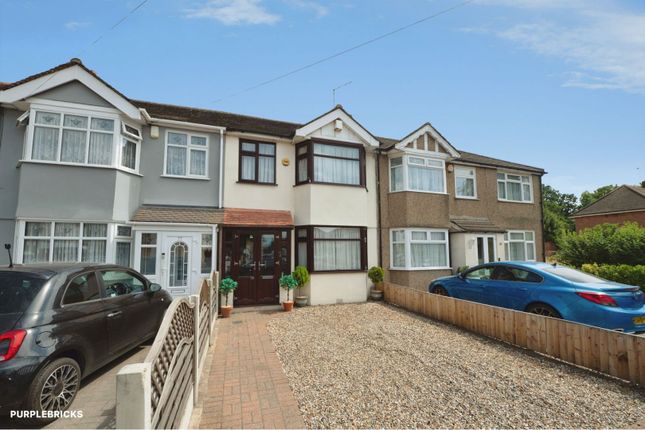 3-bed detached on 79, Jutsums Lane, Romford, £450,000