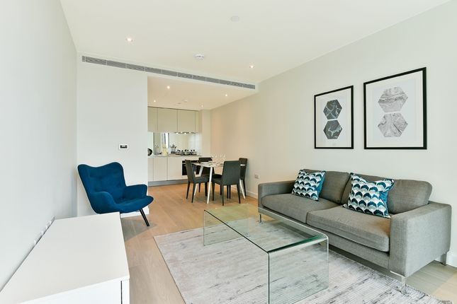 Thumbnail Flat to rent in Sky Gardens, Wandsworth Road, Vauxhall