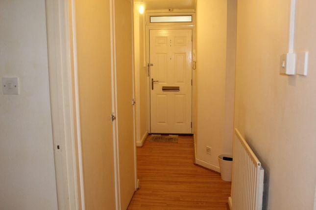 Flat for sale in Lodge Mead Court, Etchingham Park Road, West Hendon