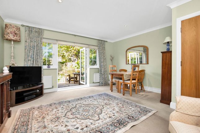 20, Sycamore Road, Bordon photo 2